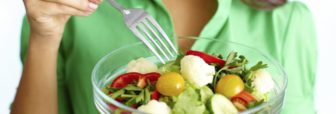 woman-eating-salad-e1484321152795-768x261